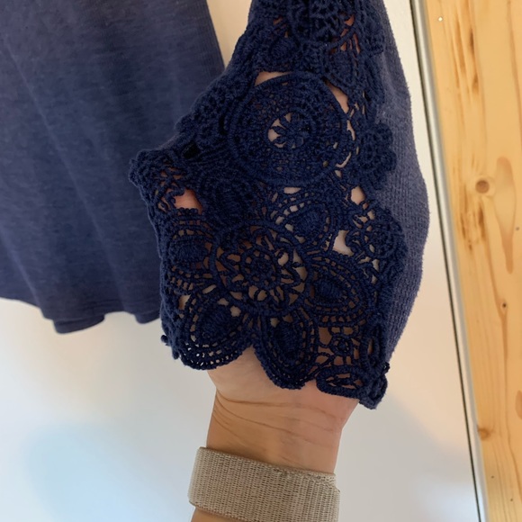 Lace detail long sleeve shirt - Picture 2 of 3